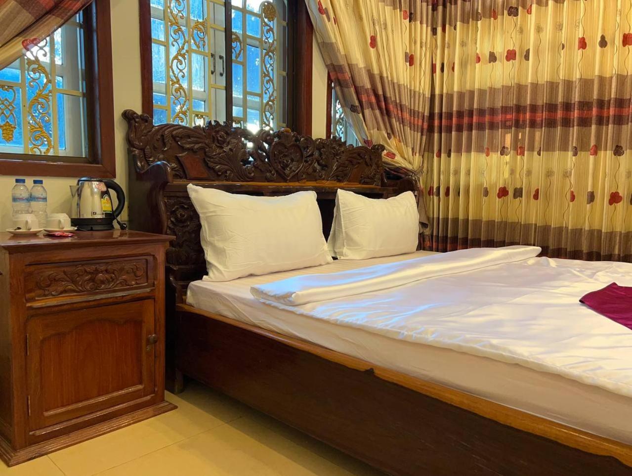 Lotus Blanc Homestay Battambang Exterior photo