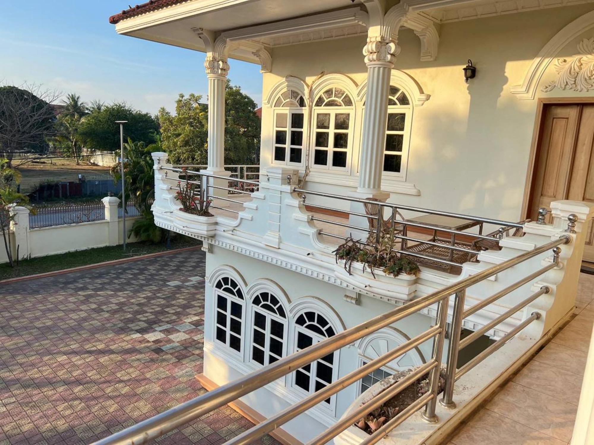 Lotus Blanc Homestay Battambang Exterior photo